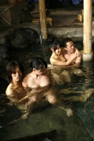 photo gallery 001 - Gokujô Shiofuki Onsen - 極上 潮吹き温泉 [mird-024]