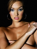galerie de photos 060 - photo 001 - Valentina Vaughn, pornostar occidentale d'origine asiatique.