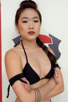 galerie photos 007 - Lea Hart, pornostar occidentale d'origine asiatique.