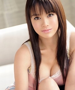 Anna NATSUKI - 菜月アンナ, japanese pornstar / av actress.