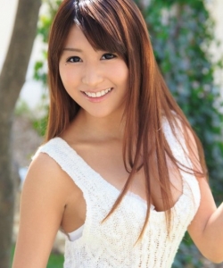 An ARISAWA - 有沢杏, japanese pornstar / av actress. also known as: Yuri MATSUOKA - 松尾友莉
