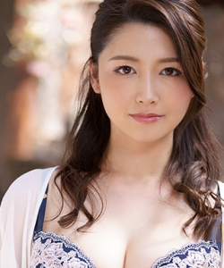 Ayumi MIURA - 三浦歩美, pornostar japonaise / actrice av.