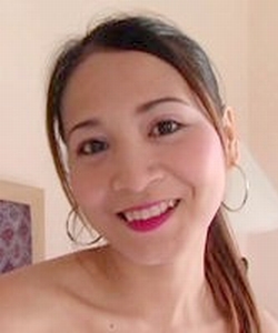 Ayu, pornostar occidentale d'origine asiatique.