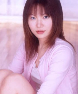 Chisato SUZURI - 鈴里ちさと, pornostar japonaise / actrice av.