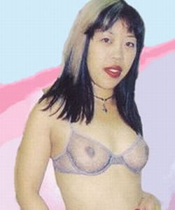 Evelyn Vasquex, pornostar occidentale d'origine asiatique. également connue sous le pseudo : Evelyn Vasquez