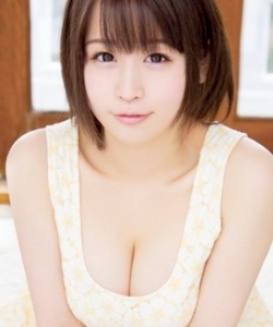 Hinano KIKUCHI - 菊池ひなの, pornostar japonaise / actrice av. également connue sous le pseudo : Nono MAEDA - 前田のの