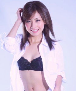 Miyuki YOKOYAMA - 横山美雪, japanese pornstar / av actress. also known as: Mii-chan - みぃちゃん, Mii-sama - みぃ様