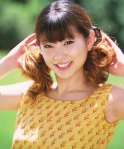 Momoka - 百華, pornostar japonaise / actrice av. également connue sous le pseudo : Shiko NAKADA - 中田しこ