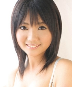 Moe KOTSUJI - 小辻もえ, pornostar japonaise / actrice av. également connue sous le pseudo : ASAKI