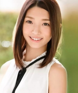 Renon KANAE - 香苗レノン, pornostar japonaise / actrice av. également connue sous les pseudos : Chiharu - ちはる, Renon - れのん