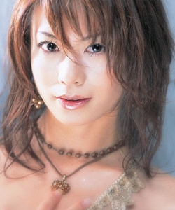 Saki ANZ - あんずさき, pornostar japonaise / actrice av. également connue sous le pseudo : Saki ANZU - あんずさき