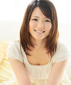 Yua KURAMOCHI - 倉持結愛, japanese pornstar / av actress. also known as: Serina MOMOSE - 桃瀬友梨奈, Yuino - ゆいの