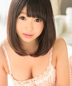 Yui AZUCHI - 安土結, pornostar japonaise / actrice av. également connue sous le pseudo : Yui ADUCHI - 安土結